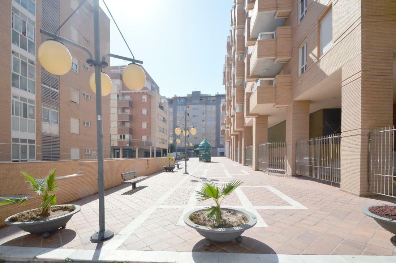 Moderno Apartamento Frente A La Playa Y El Centro Apartman Almería Kültér fotó